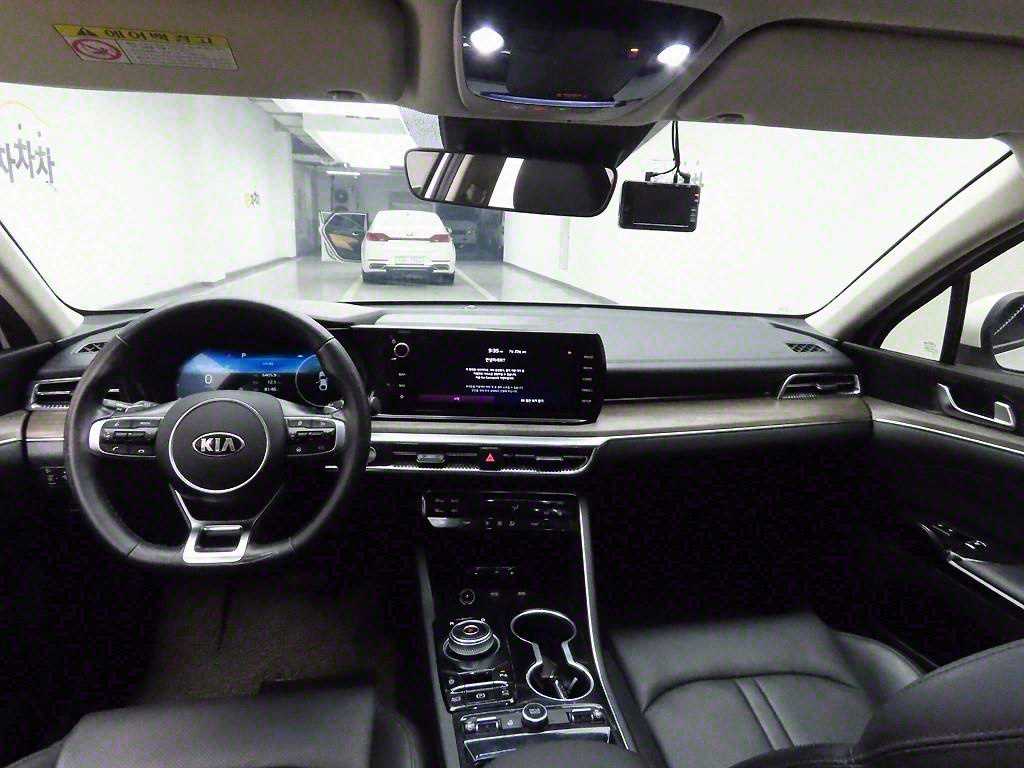 KIA K5 - Vista 6