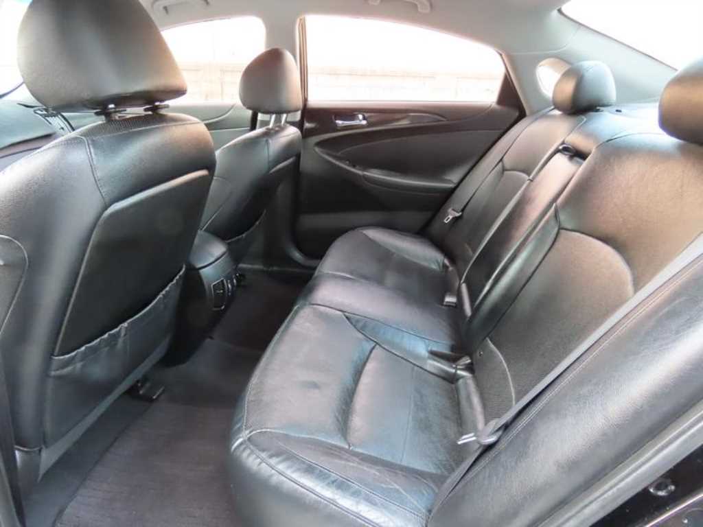 HYUNDAI Sonata - Vista 7