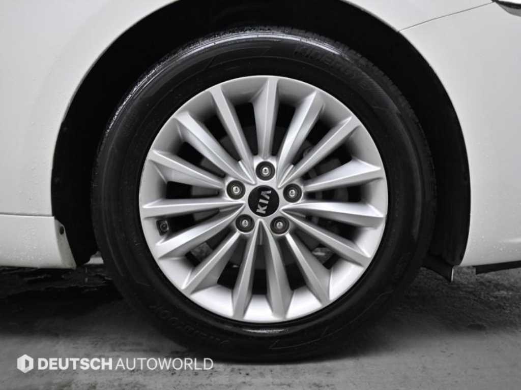 KIA K7 - Vista 5