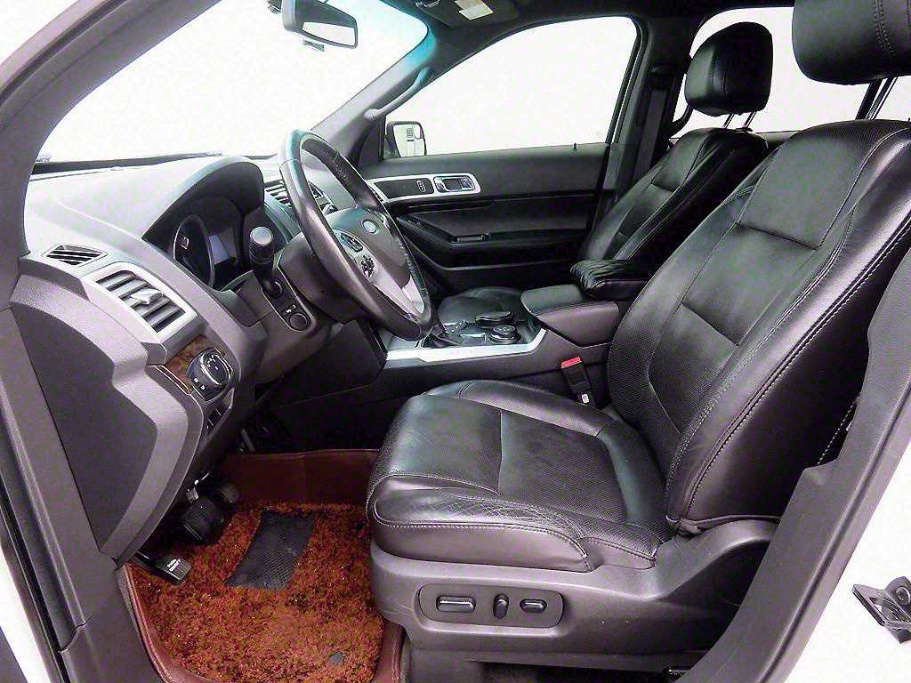 Ford Explorer - Vista 8