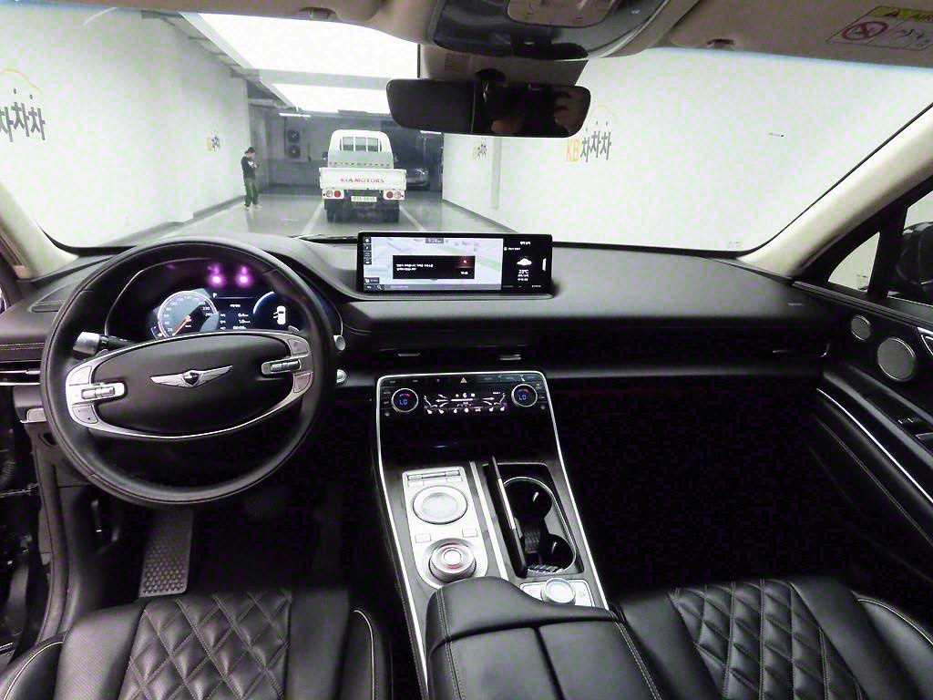 Genesis GV80 - Vista 7