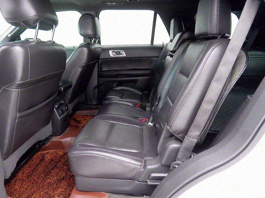 Ford Explorer - Vista 9