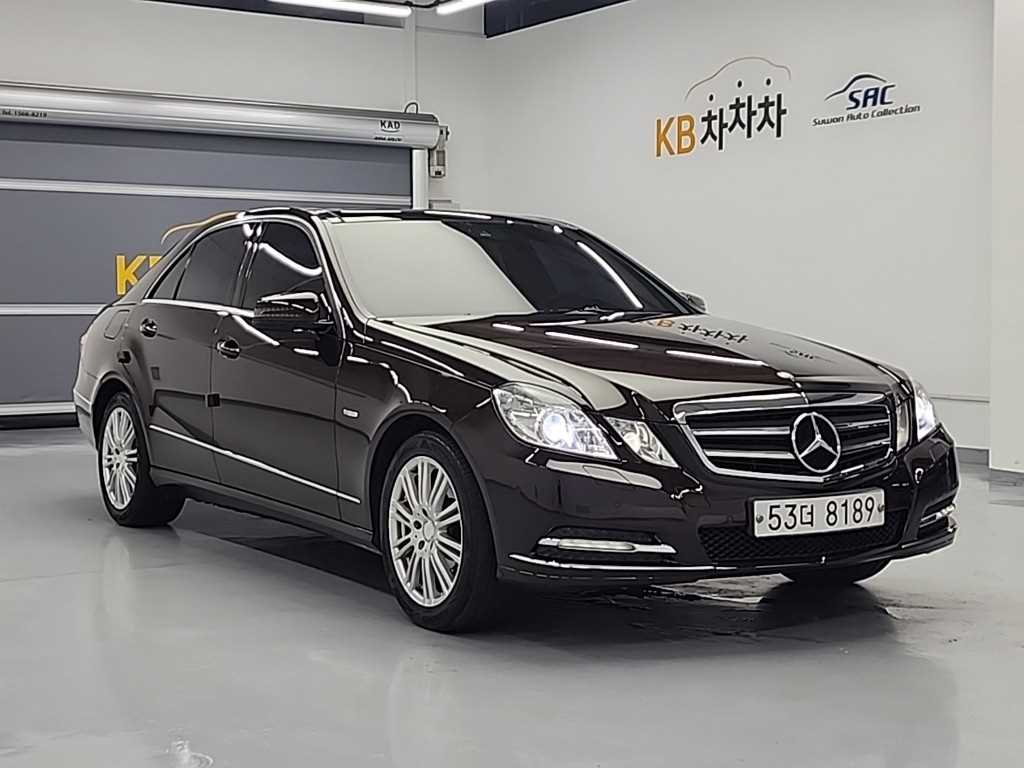 Mercedes Benz E class - Vista 4