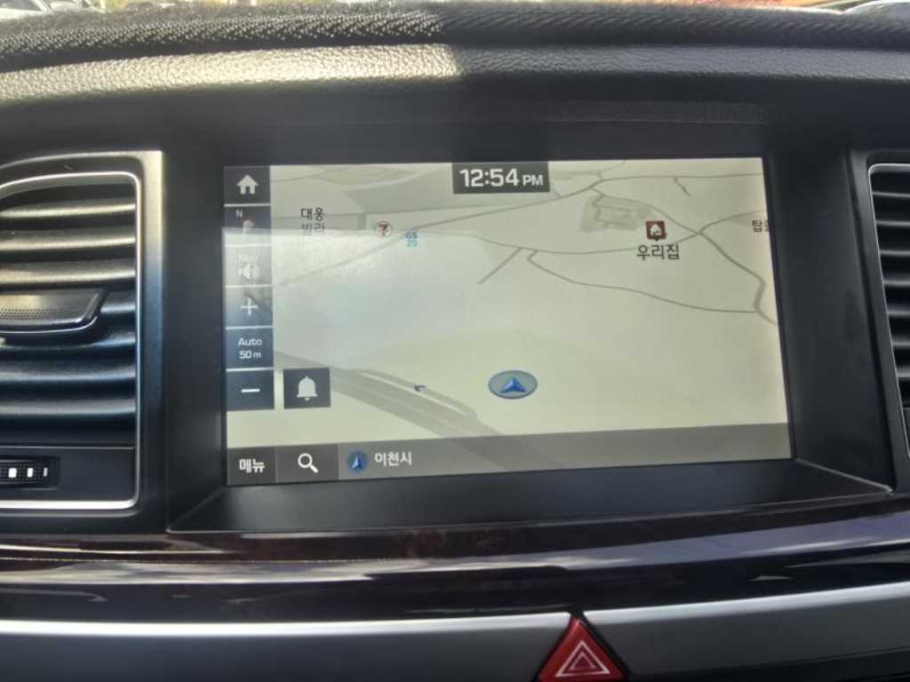 HYUNDAI Genesis - Vista 9