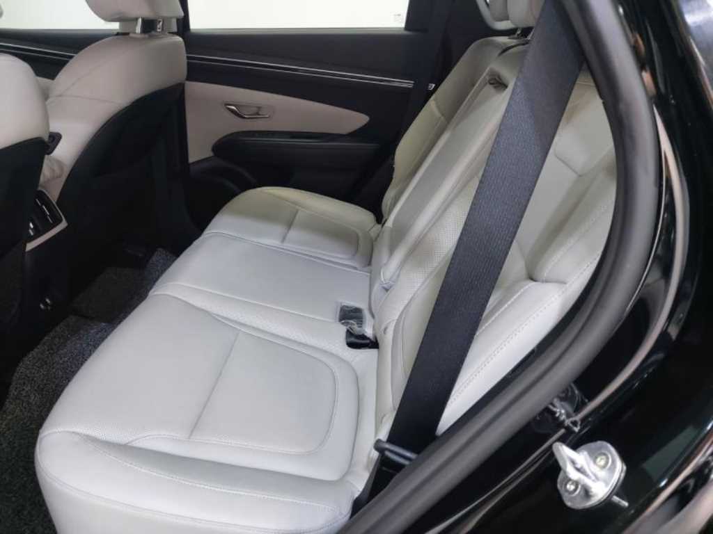 HYUNDAI Tucson - Vista 8