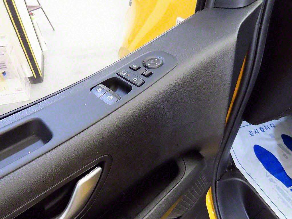 HYUNDAI Staria 2025 Amarillo - Importación desde Corea - HF Imports Iquique - Foto 14