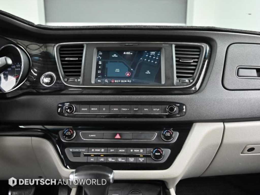 KIA Carnival 2019 Gris - Importación desde Corea - HF Imports Iquique - Foto 14