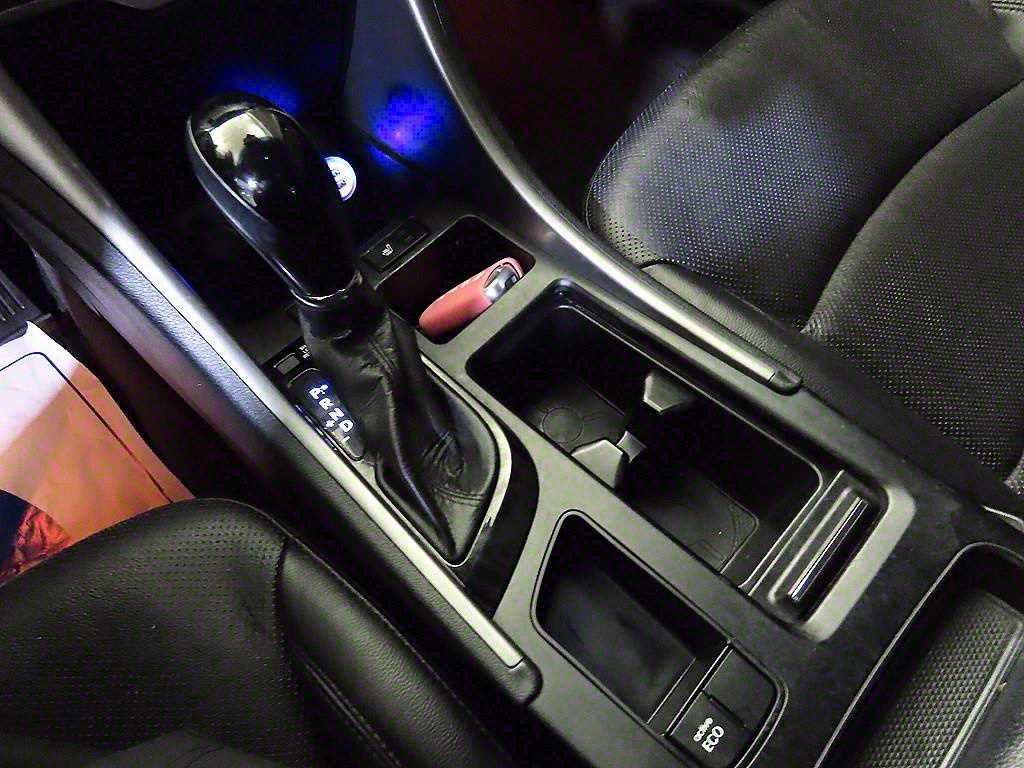 HYUNDAI Sonata - Vista 12