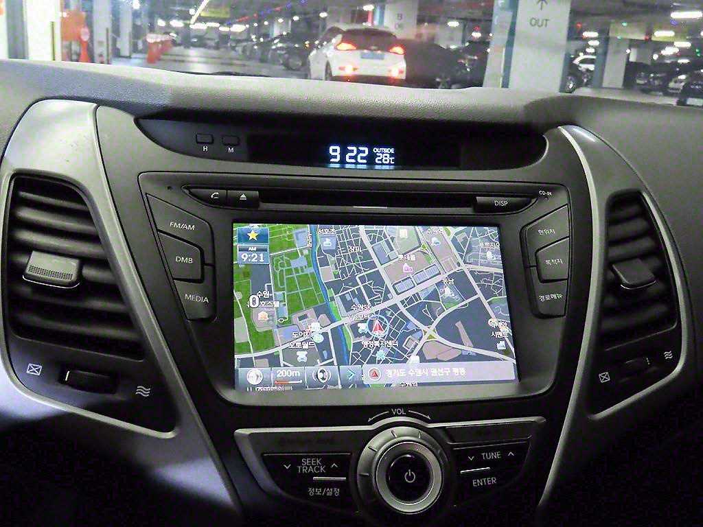 HYUNDAI Avante 2015 Negro - Importación desde Corea - HF Imports Iquique - Foto 13