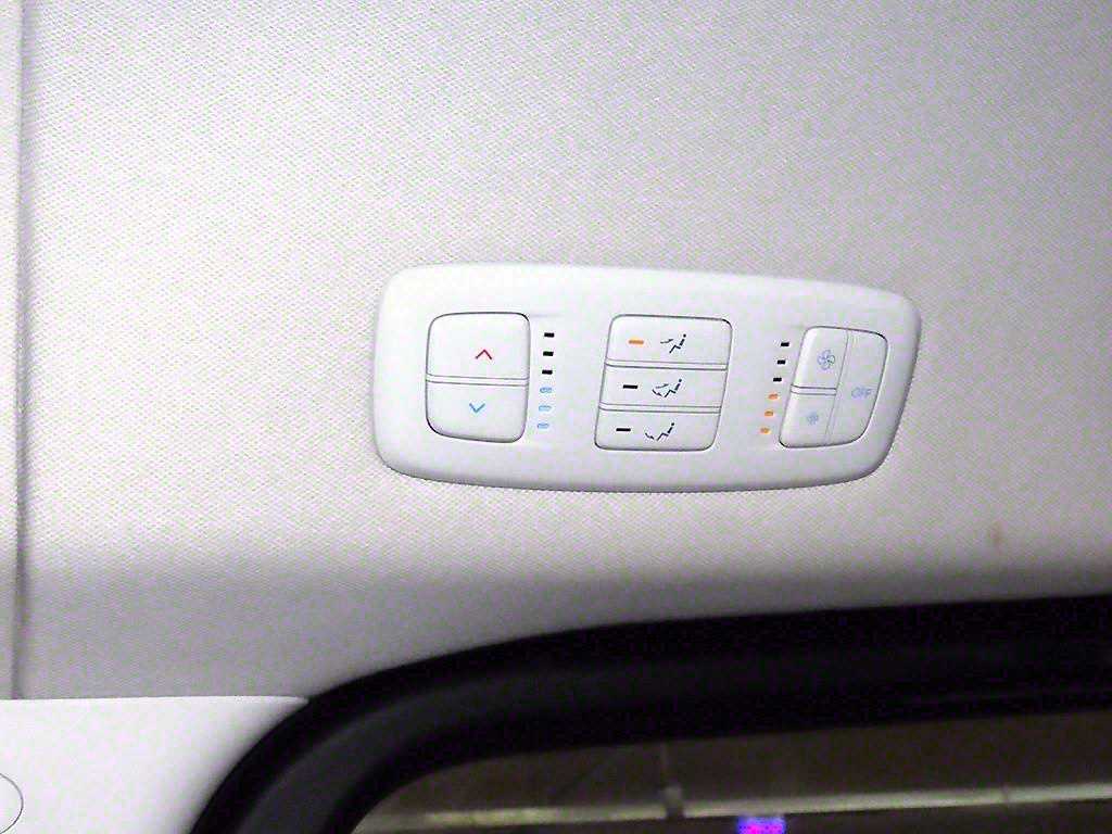 HYUNDAI Staria 2025 Amarillo - Importación desde Corea - HF Imports Iquique - Foto 15