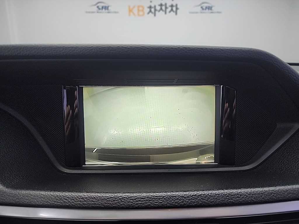 Mercedes Benz E class 2012 Morado - Importación desde Corea - HF Imports Iquique - Foto 15