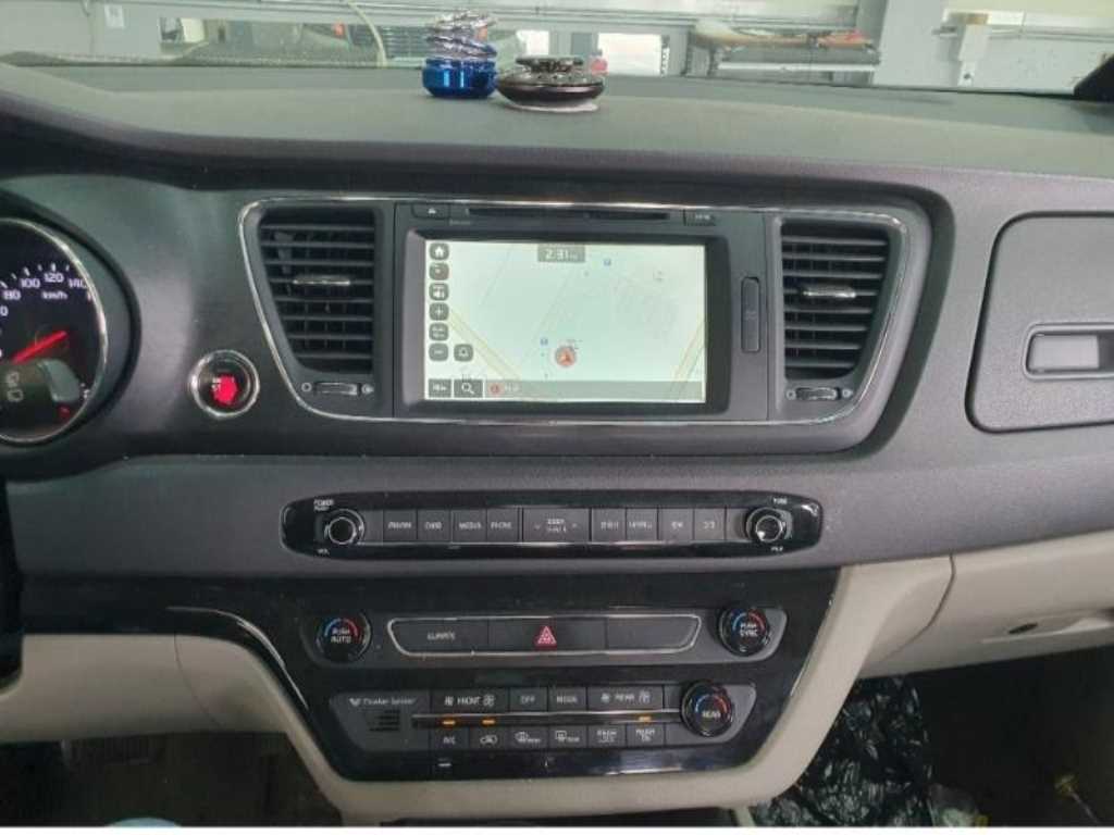 KIA Carnival 2016 Gris - Importación desde Corea - HF Imports Iquique - Foto 13