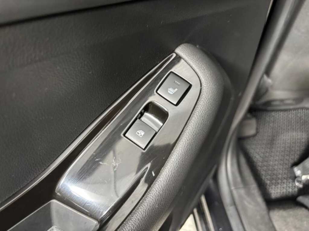 Chevrolet Orlando 2016 Negro - Importación desde Corea - HF Imports Iquique - Foto 17