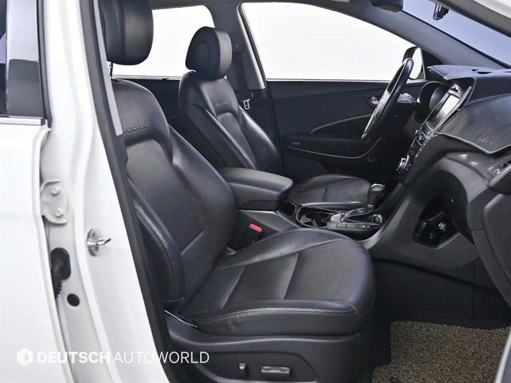 HYUNDAI Maxcruz - Vista 10