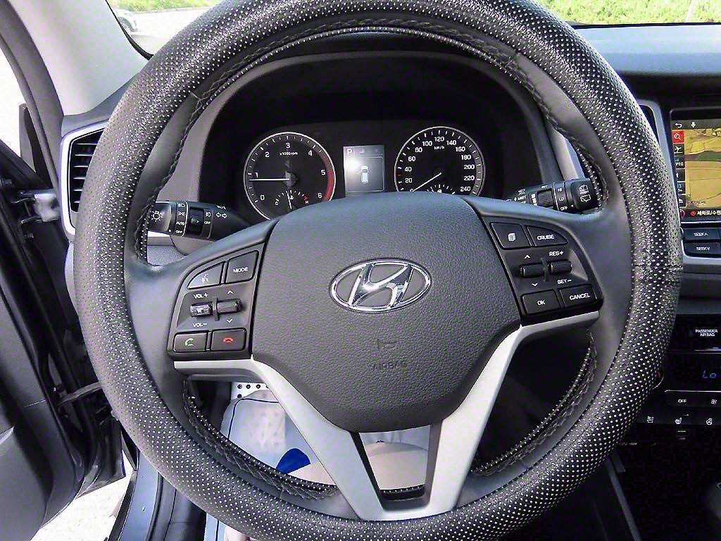 HYUNDAI Tucson - Vista 8