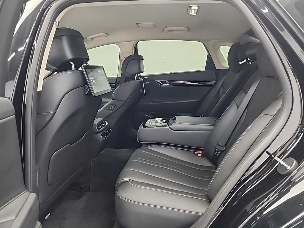 Genesis G80 - Vista 12