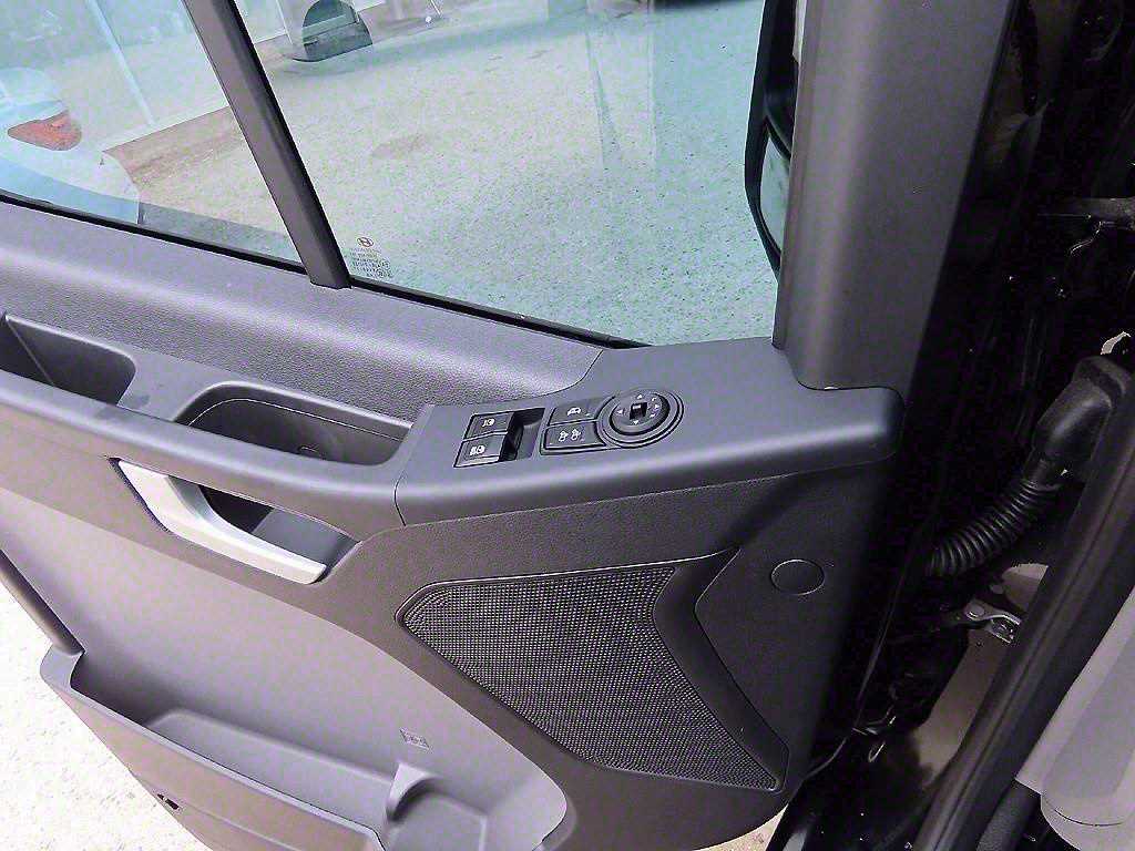 HYUNDAI Solati - Vista 12