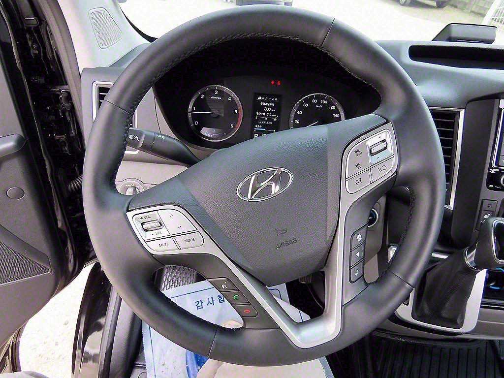 HYUNDAI Solati - Vista 9