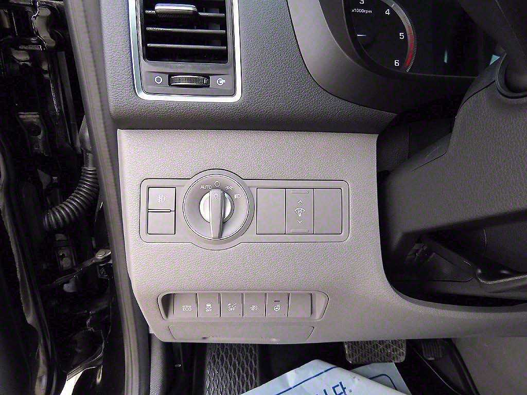 HYUNDAI Solati 2023 Negro - Importación desde Corea - HF Imports Iquique - Foto 13