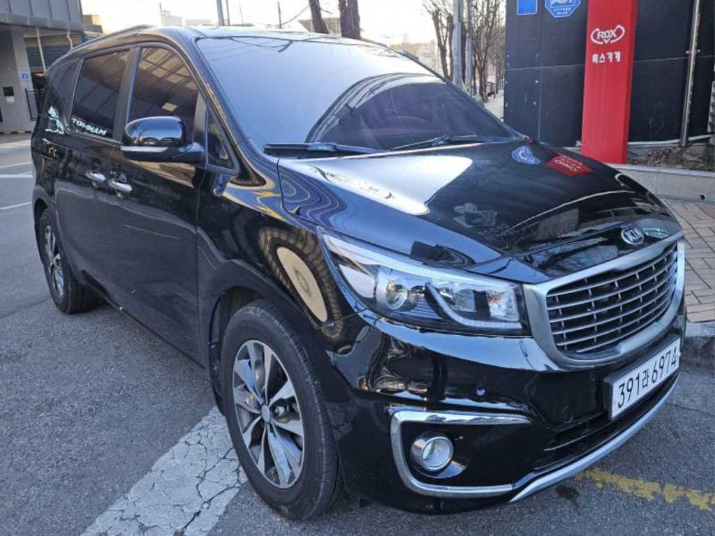KIA Carnival - Vista 5