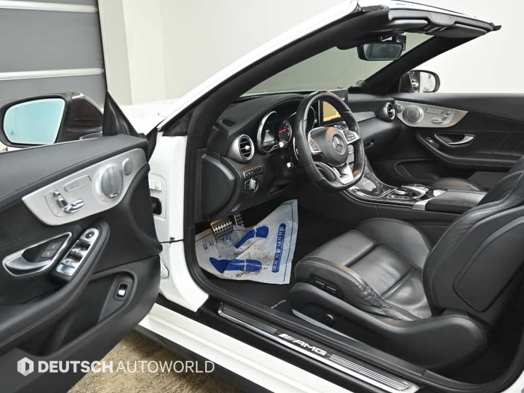 Mercedes Benz C Class - Vista 11