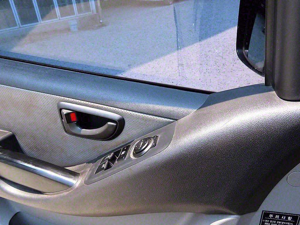 HYUNDAI Starex - Vista 11