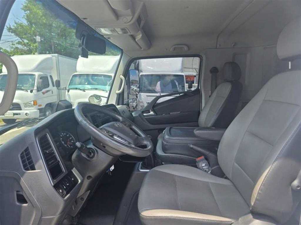 medium and large cargo truck 2022 Blanco - Importación desde Corea - HF Imports Iquique - Foto 14