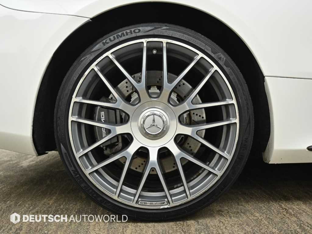 Mercedes Benz C Class - Vista 5