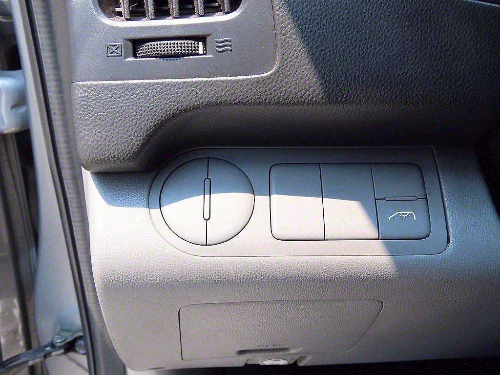 HYUNDAI Starex - Vista 12