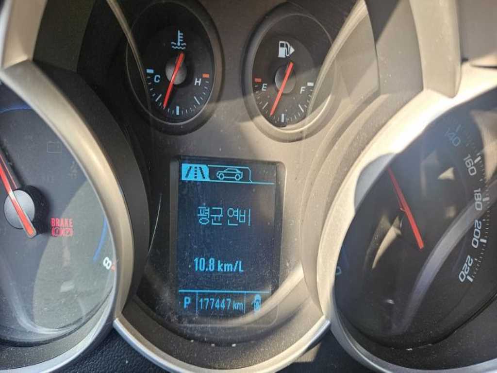 Chevrolet Cruise - Vista 5