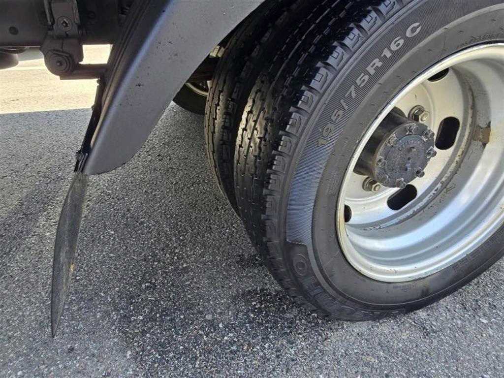 medium and large cargo truck 2022 Blanco - Importación desde Corea - HF Imports Iquique - Foto 17