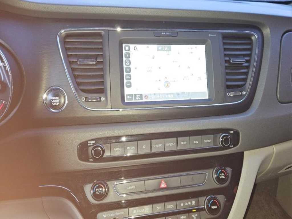 KIA Carnival 2018 Negro - Importación desde Corea - HF Imports Iquique - Foto 13