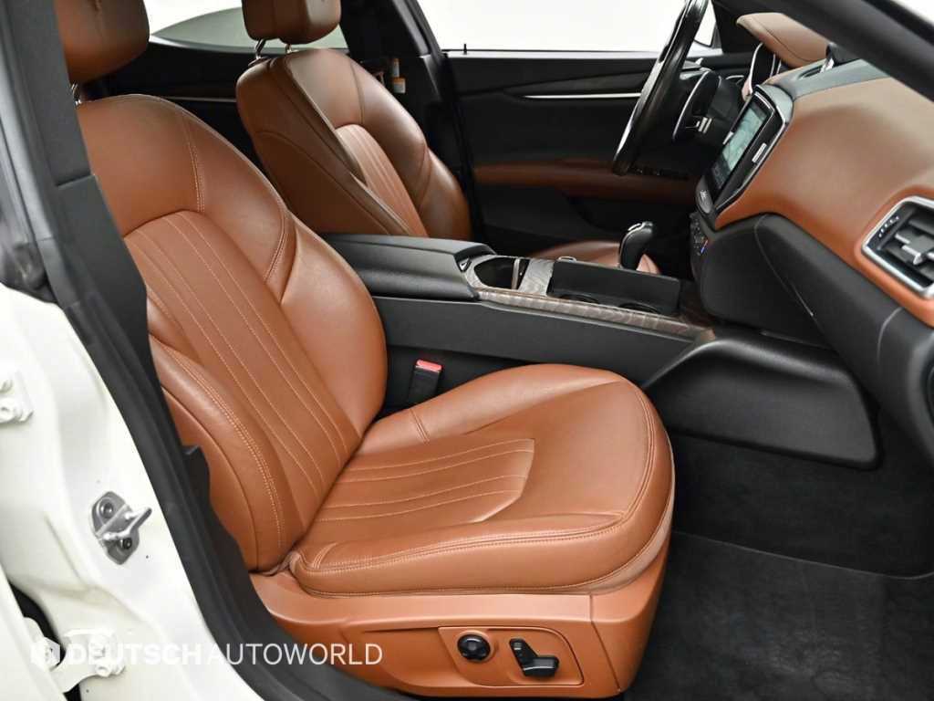 Maserati Ghibli - Vista 10