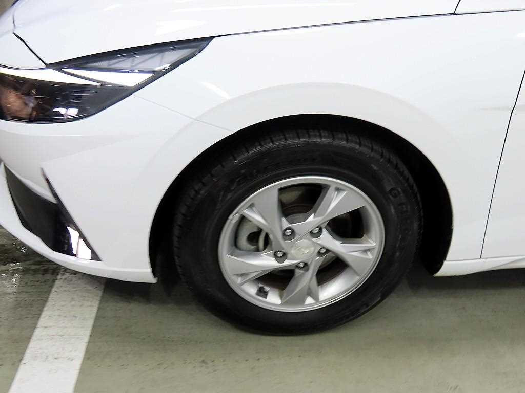 HYUNDAI Avante 2023 Blanco - Importación desde Corea - HF Imports Iquique - Foto 16