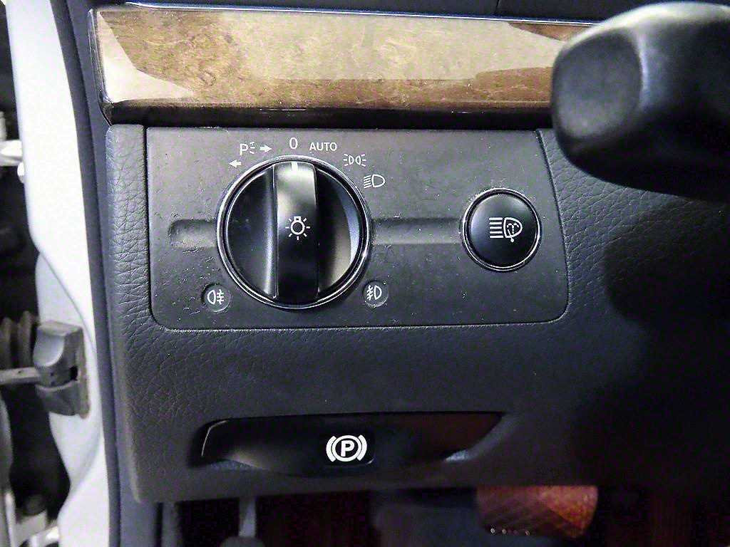 Mercedes Benz E class 2005 Plateado - Importación desde Corea - HF Imports Iquique - Foto 13