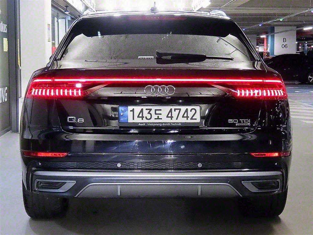 Audi Q8 - Vista 5