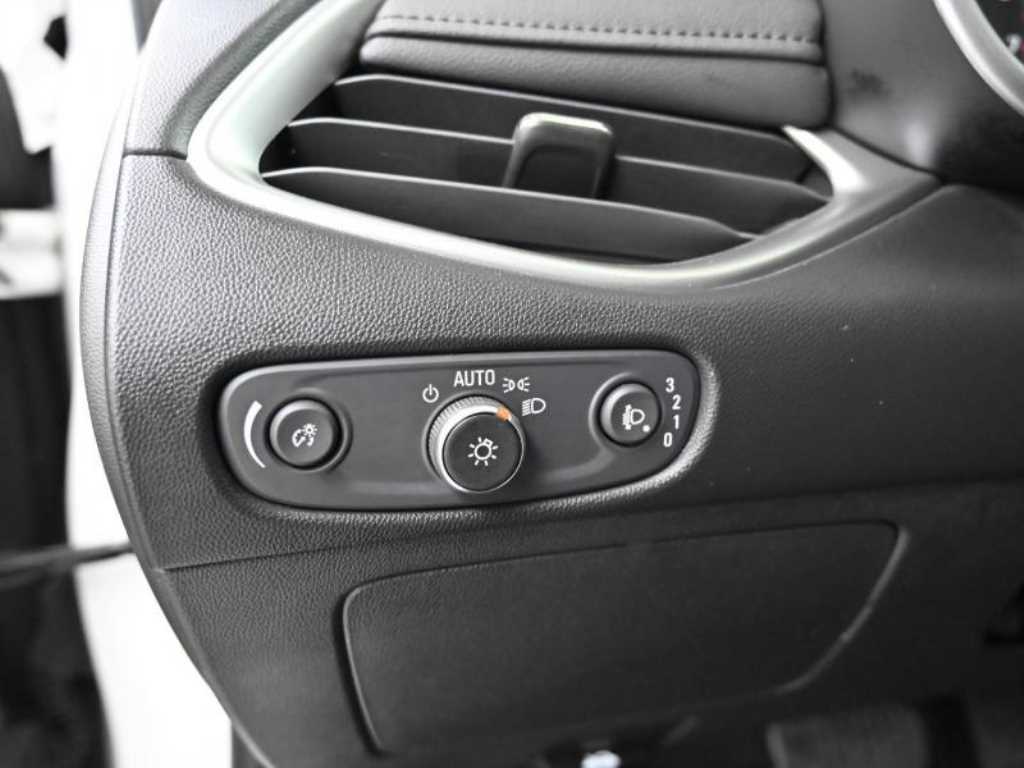 Chevrolet Malibu 2020 Blanco - Importación desde Corea - HF Imports Iquique - Foto 17