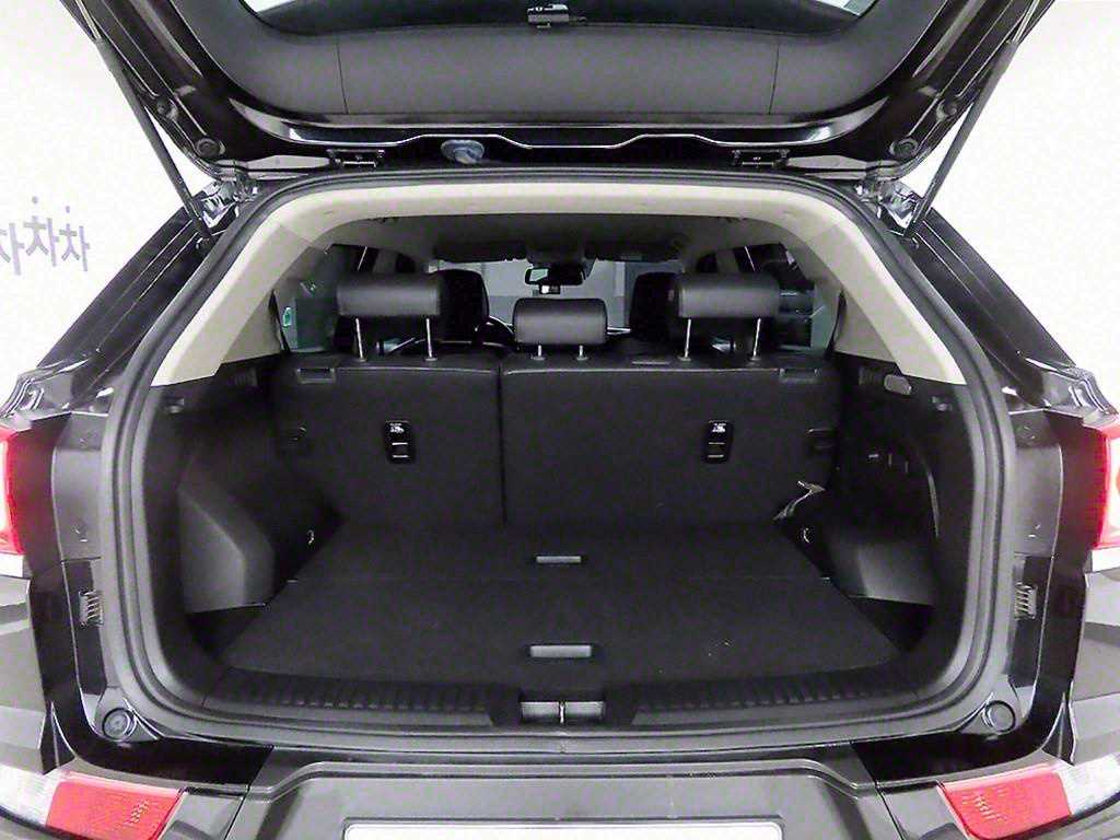 Ssangyong Korando - Vista 5