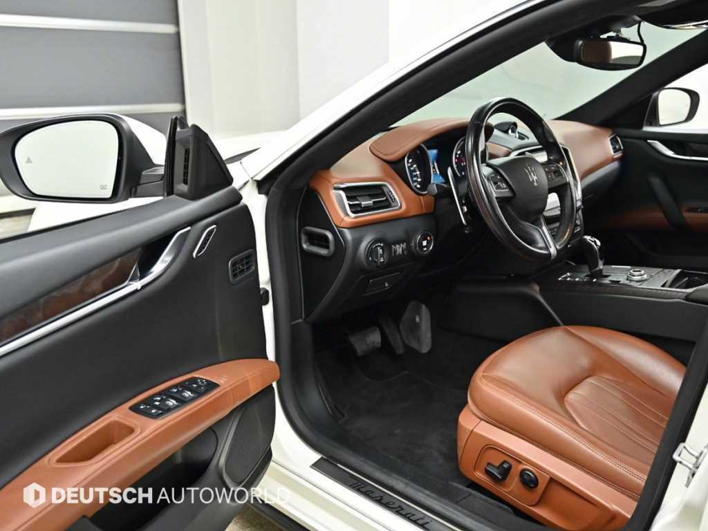 Maserati Ghibli - Vista 11