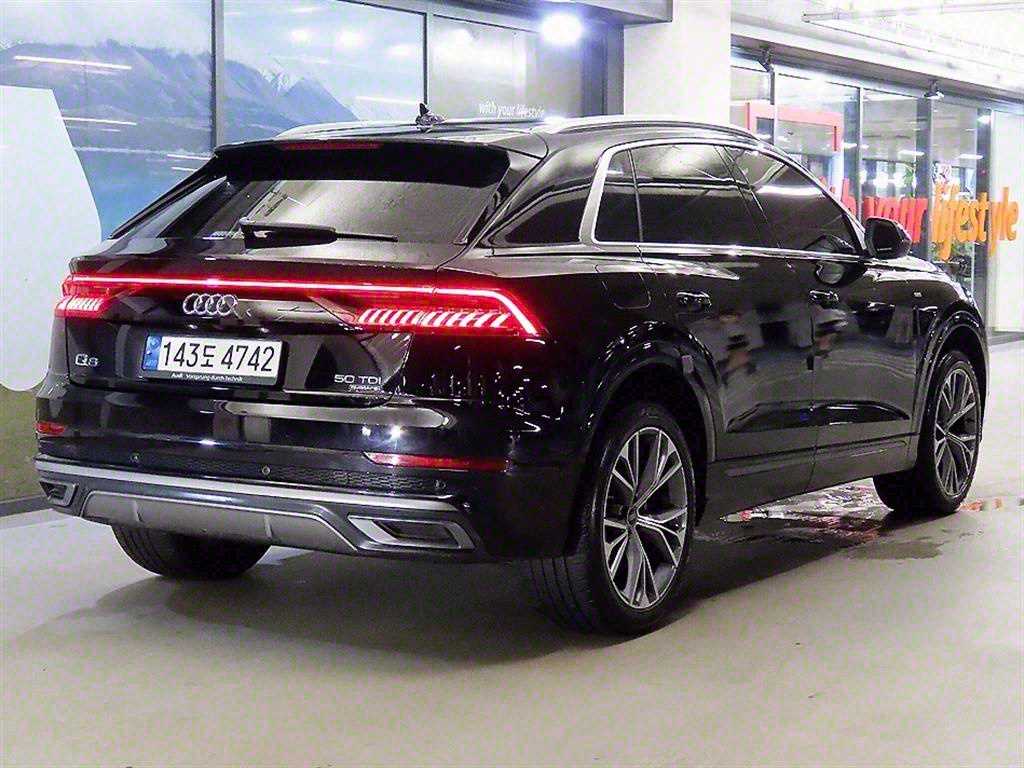 Audi Q8 - Vista 4