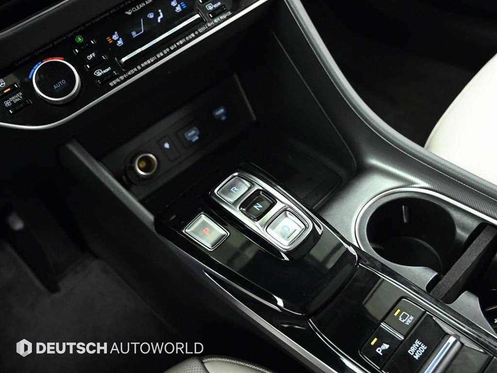 HYUNDAI Sonata - Vista 9