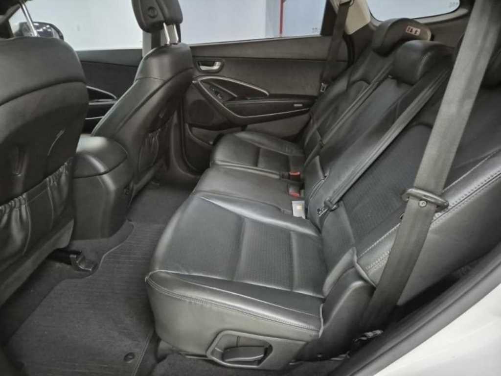 HYUNDAI Maxcruz - Vista 12