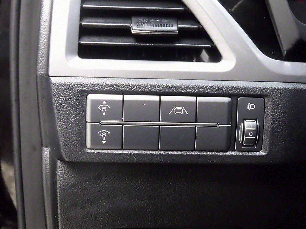 Ssangyong Korando - Vista 12