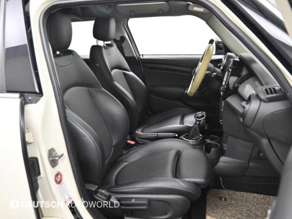 Mini Cooper - Vista 10