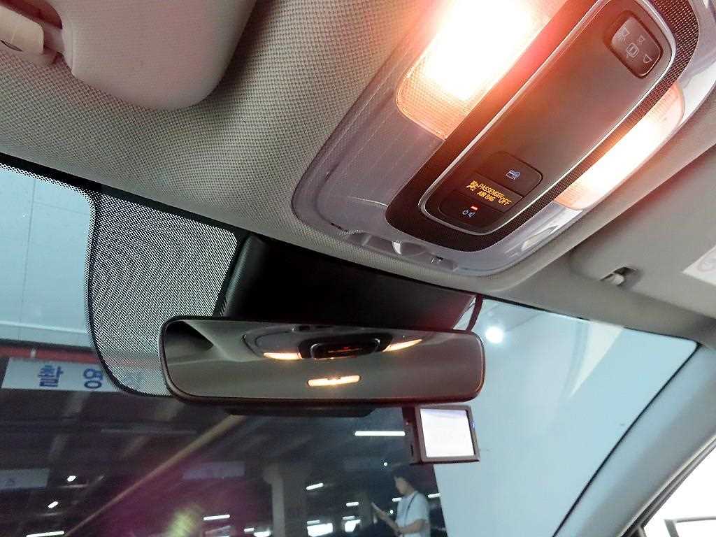 HYUNDAI Avante - Vista 11