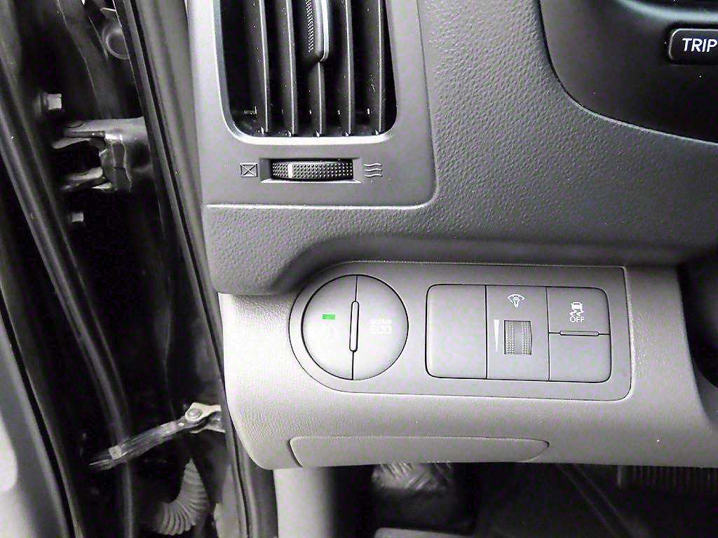 HYUNDAI Starex - Vista 11