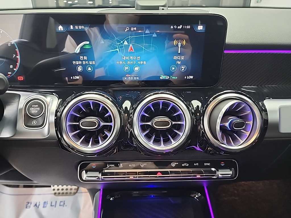 Mercedes Benz GLB Class - Vista 10