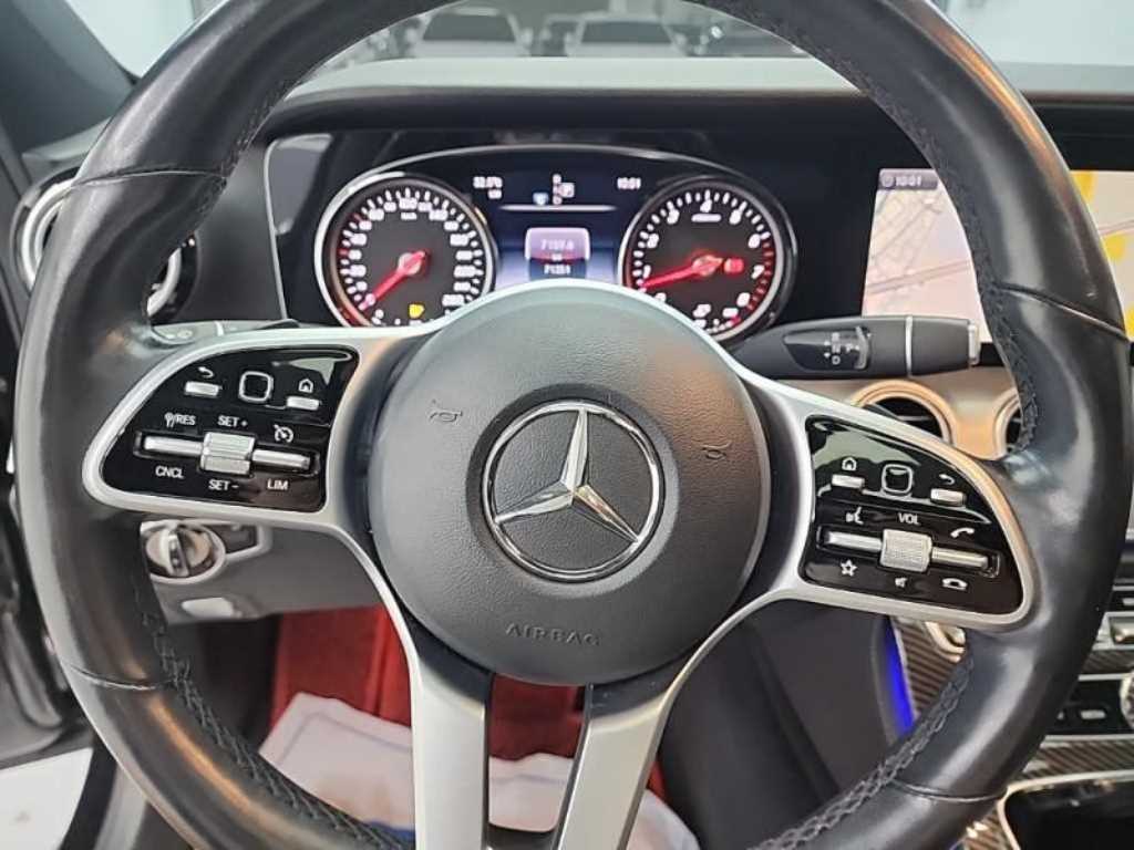 Mercedes Benz E class - Vista 9