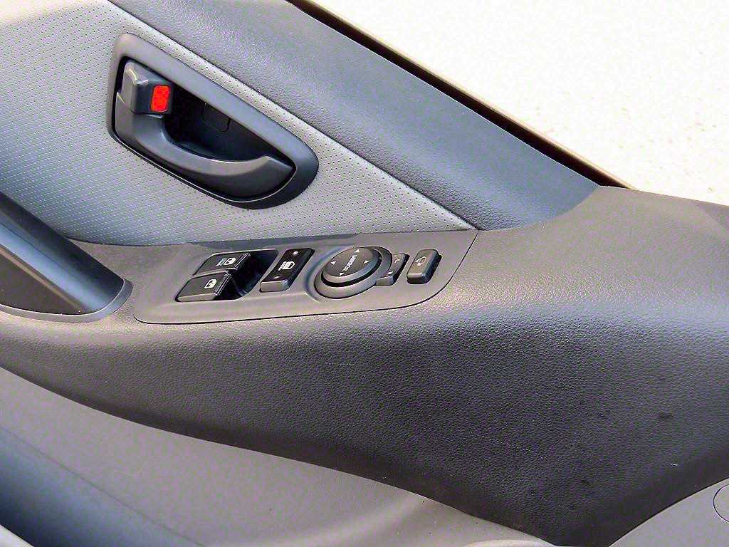 HYUNDAI Starex - Vista 11