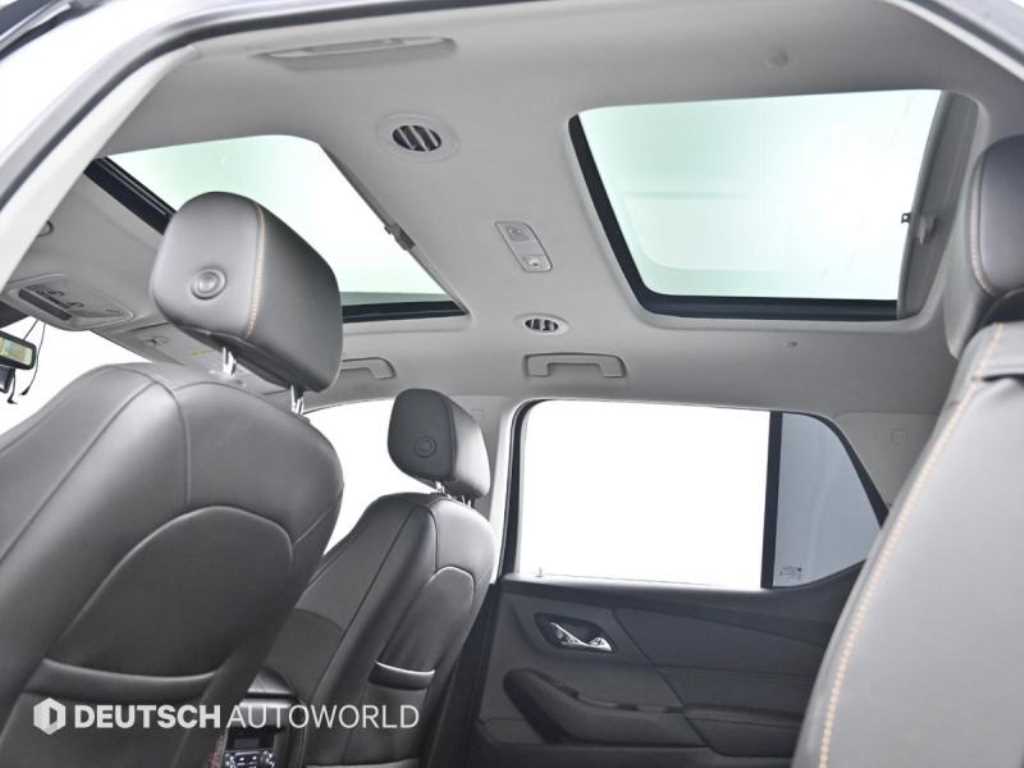 Chevrolet Travers - Vista 5